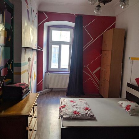 Bella Vita Hostel Тимишоара Екстериор снимка